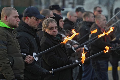 Wie Pegida die alte Rechte kopiert