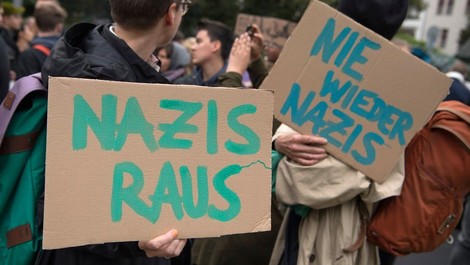 Wie eine Selbstverständlichkeit wie "Nazis raus" von Journalisten zerschrieben wird