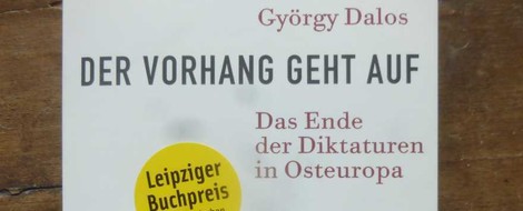 Der Vorhang geht auf