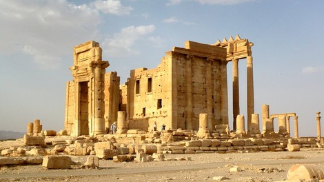 ISIS sprengt Teile von Palmyra, bestätigt so die Logik des Westens