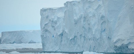 Gletscherschmelze lässt Gletscher schneller schmelzen