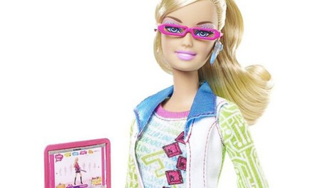 Computerspiele sind in der Mitte des Spielzeugregals angekommen – Barbie ist jetzt Game-Designerin