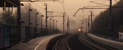 Interview mit Kulturhistoriker über die Geschichte der Eisenbahn. Die unheimliche Maschine.