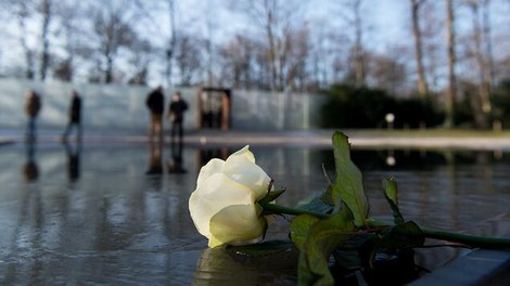 Ein Gedenken der homosexuellen Auschwitz-Opfer durch den Bundestag ist überfällig 