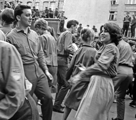 "In der DDR war 1968 der Blick nach Prag für viele hoffnungsvoller als der Blick über die Mauer"