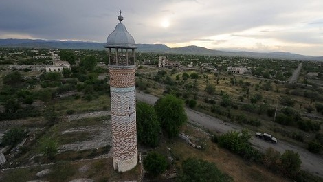 Navid Kermani unterwegs durch die "Bloodlands" bis nach Isfahan