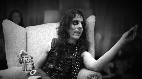 Der große gebeutelte Showman der Rock-Geschichte: Arte-Doku über Alice Cooper