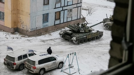 „Ihr dürft hier nicht lang" — wie Journalisten in der Ostukraine an ihrer Arbeit gehindert werden