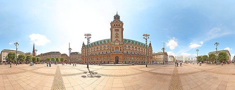 Hier entlang, bitte! Zum Panorama-Rundgang durch das Rathaus