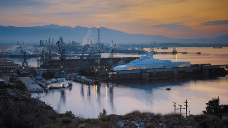 Griechische Hafenstadt Aspropyrgos: Europas Herz der Finsternis