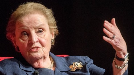 Interview mit Madeleine Albright: Kehrt der Faschismus zurück?