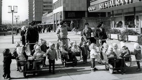 Rundumbetreuung: Was machten DDR-Wochenkrippen mit den Kindern?