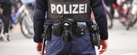 "Täter in Uniform": starkes Feature zur Polizeigewalt in Deutschland 