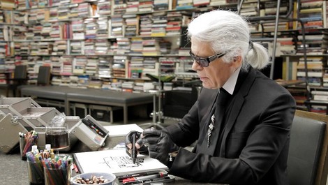 Karl Lagerfeld in Skizzen