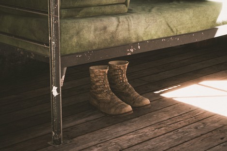 Indische Tempelreliefs und modernes Schuhwerk: In-Game-Fotografie für Detailverliebte