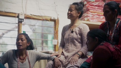 Stoffbinden für Nepal, wo Menstruation ein Tabu ist