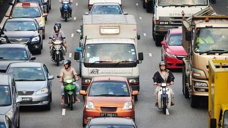 Singapur: Radikale Maßnahme gegen die Autoflut