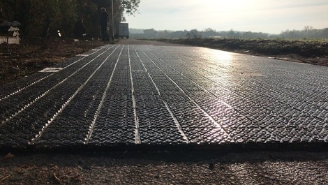 Ein Solar-Radweg, der Strom erzeugt