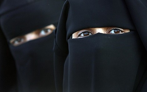 Burka-Debatte: Wenn über Frauenrechte ohne die betroffenen Frauen diskutiert wird
