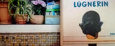 Mein kleiner Buchladen: „Vereinnahmende Literatur“ – Lügnerin