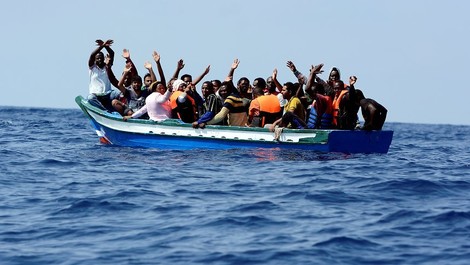 Flüchtlingspolitik: Friedensnobelpreisträger EU wegen Verbrechen gegen die Menschlichkeit verklagt