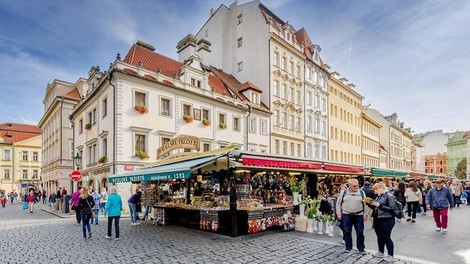 Tschechiens Populisten Zeman und Babiš und die Tschechen in der Schuldenfalle