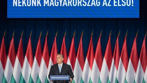 Ein Lehrstück: Wie Viktor Orbáns Kommunikationschef beim Demokratietest durchfällt