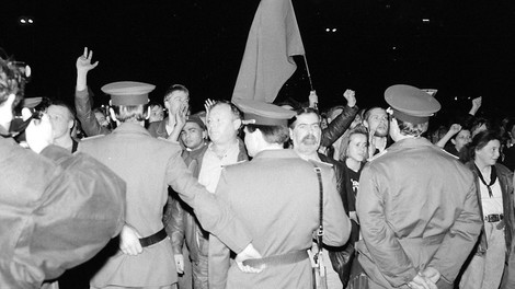 Warum hat die DDR-Führung die Proteste eigentlich nicht militärisch niedergeschlagen?