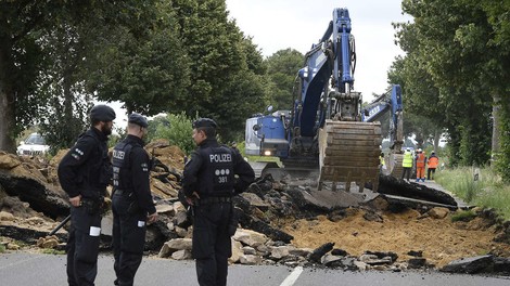 Trotz Kohleausstieg: Wie in Deutschland Dörfer für den Kohleabbau zerstört werden