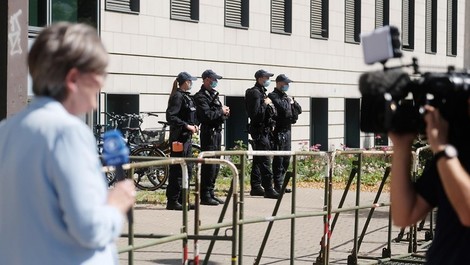 Lernen aus Hanau und Halle: Was sich Angehörige der Opfer von Journalistïnnen wünschen 