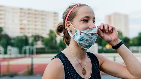 "Ihre Maske" – einen Tag lang jeden Maskenverweigerer ermahnt