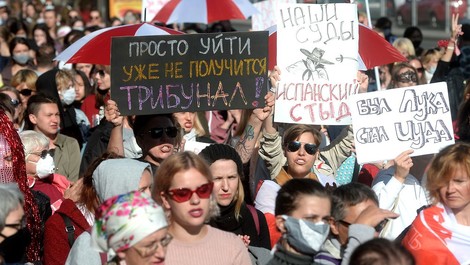 Kein großer Hashtag für die women of belarus