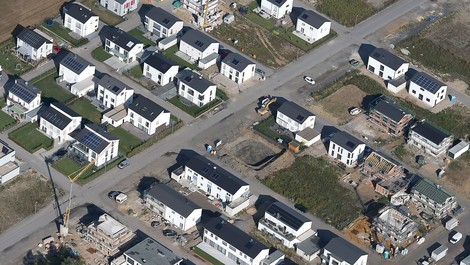 Wohnraumpolitik: Ist das Einfamilienhaus das SUV der Baubranche?