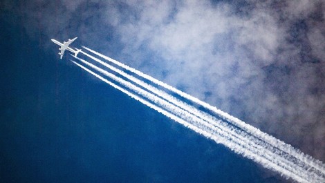 Warum Kurzstreckenflüge besonders klimaschädlich sind